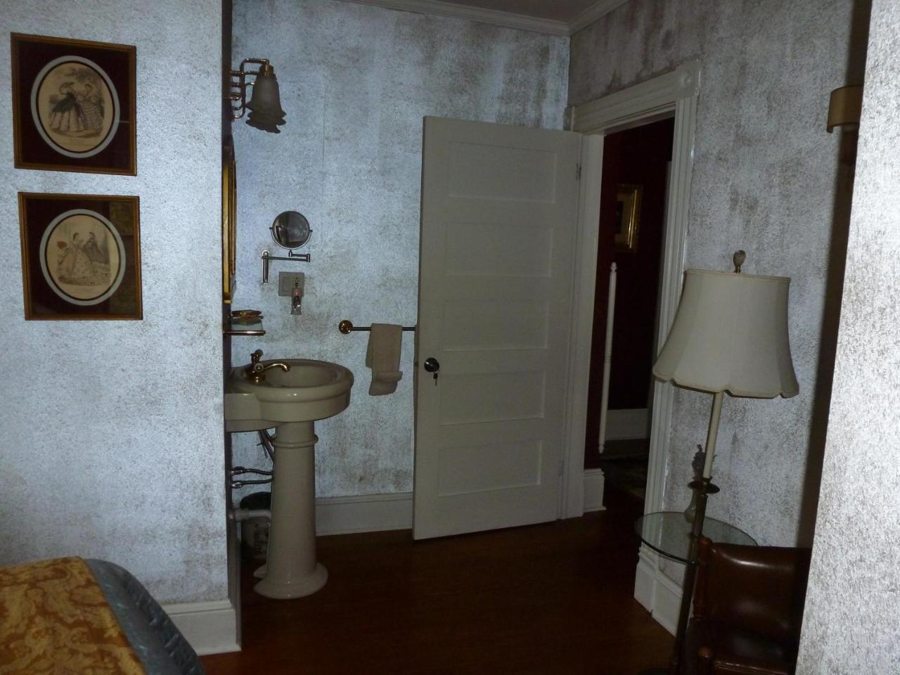 Back Inn Time B&B Kilmarnock ภายนอก รูปภาพ