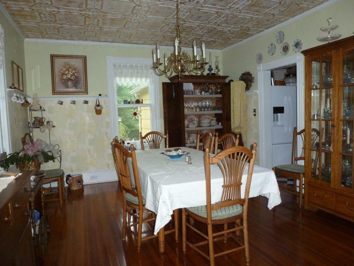 Back Inn Time B&B Kilmarnock ภายนอก รูปภาพ